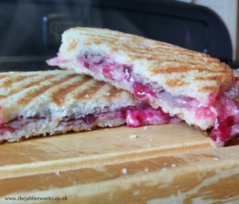 beetroot relish toastie - beef