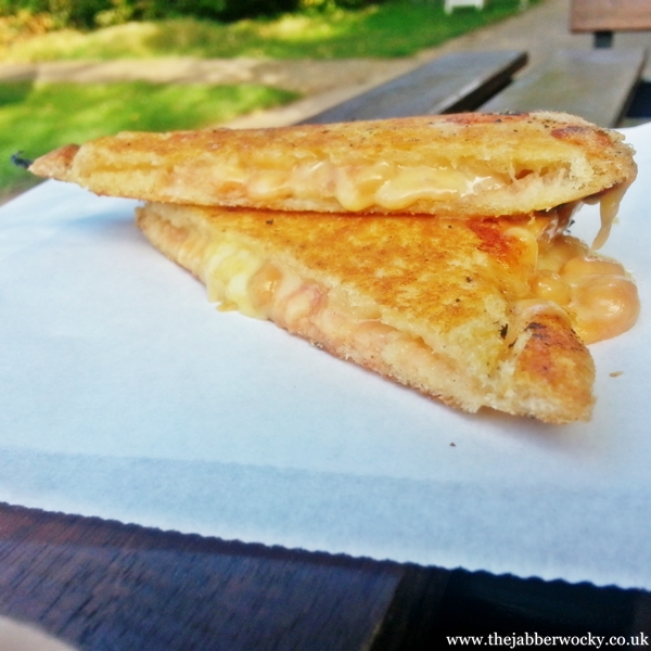 the difference: cheesy beans toastie