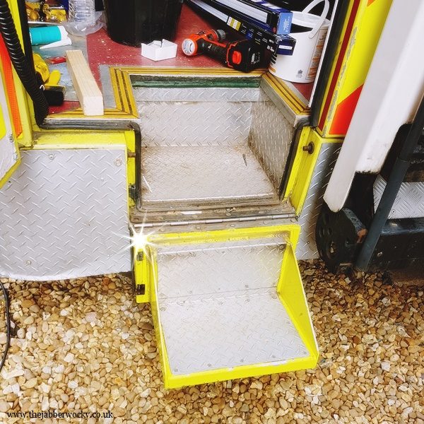 ambulance step