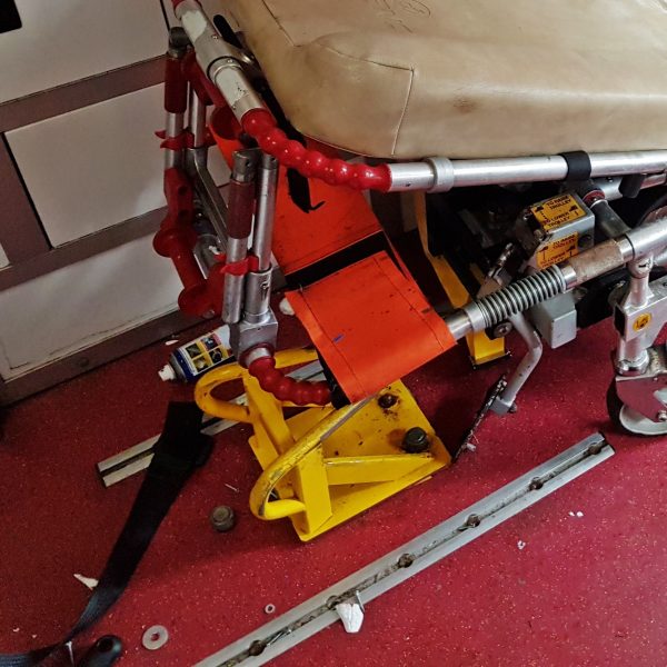 Stretcher floor mounts